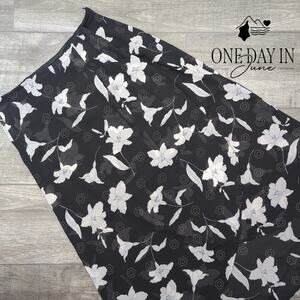 Sienna Sky Layered Midi Skirt Size L